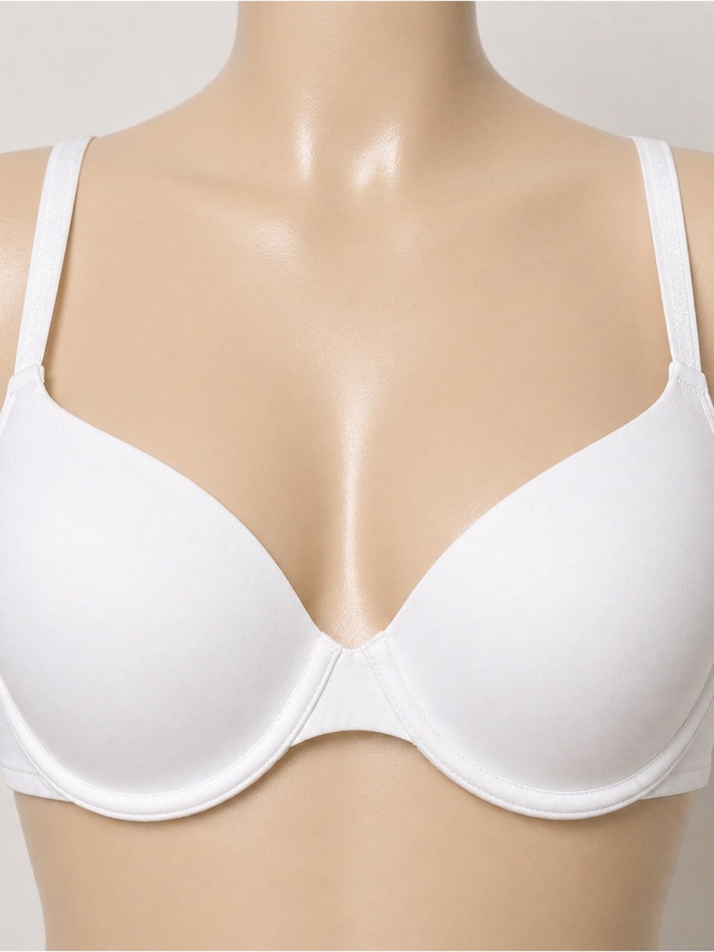 Warner’s 34C WhiteT-Shirt Bra Smooth Full Coverage Everyday Comfort
